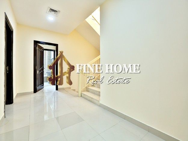 First inhabitant villa for rent | 3 Master room | (Ref No. VH979407)