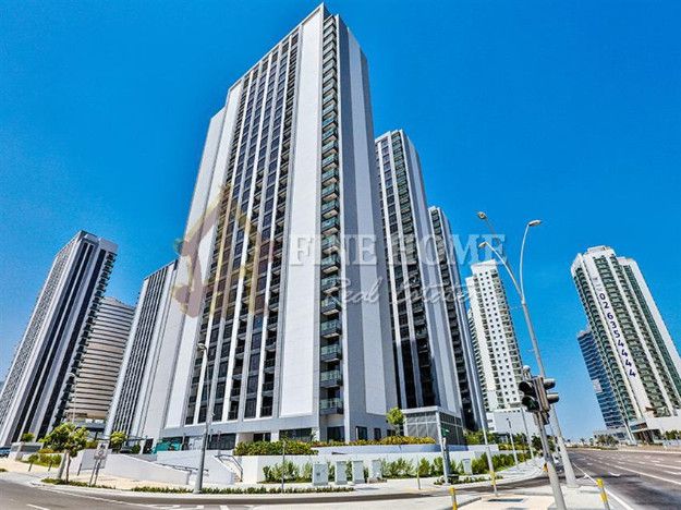 Flawless 1BR Apartment with Balcony in Shams Abu Dhabi