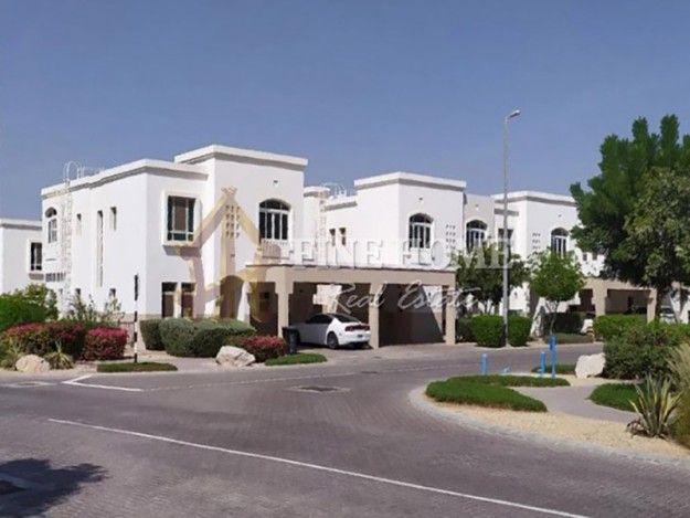 3BR Townhouse in a Comfortable Community in Al Ghadeer