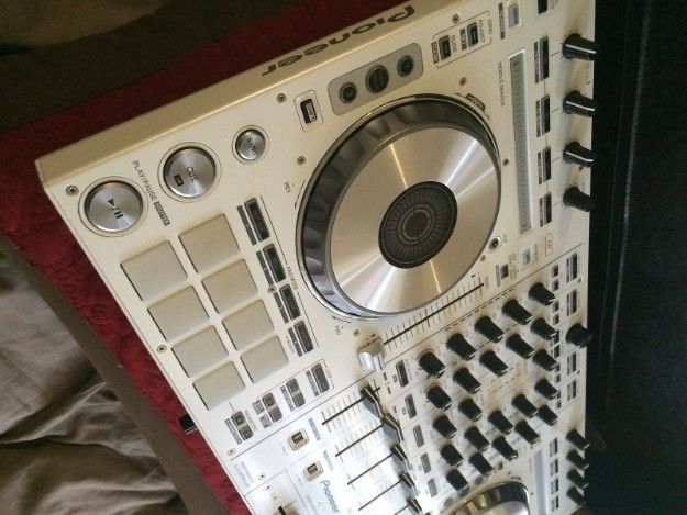 Pioneer DJ CDJ-2000 NXS2 + DJM-900 NXS2