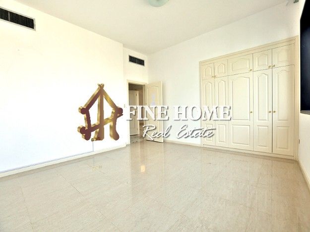 Sea View 4BR Duplex with Maids Room + Pantry (Ref No. AP979857)