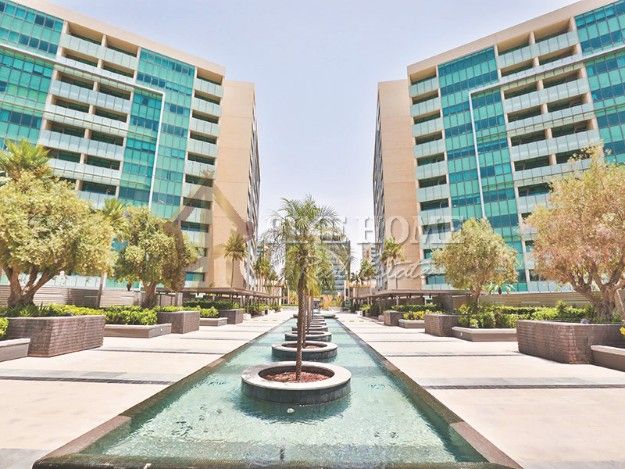 SEA FULL VIEW , 3 B.R Apartment in Almaha1 - Al Raha Beach