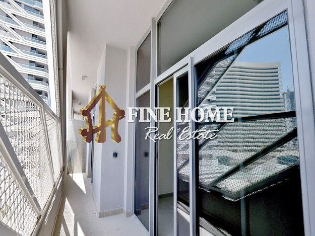 High-Floor 1BR w/ Sea View Balcony + Laundry Rm in Al Reem Island