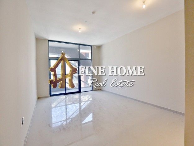 City View 1 BR with Balcony and Laundry Area in Al Reem Bay