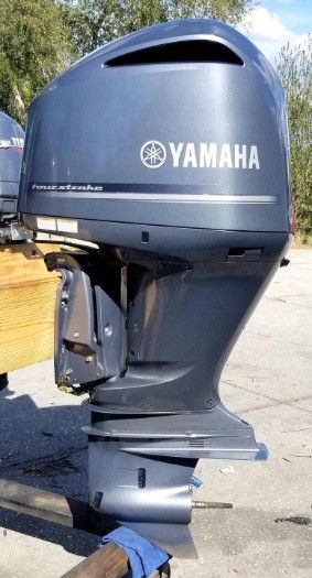 We sell NEW and USED MODEL OF OUTBOARD MOTOR ENGINES