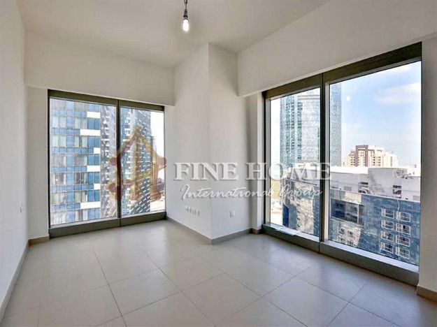 Full Sea View/Lavish 2BR with Laundry Room