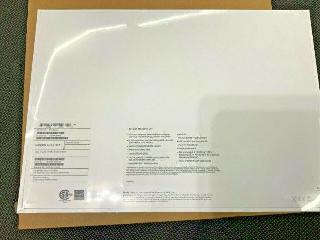 Apple Macbook Air 13.3 1.1Ghz 8GB 512GB Space Gray MVH22LLA 2020