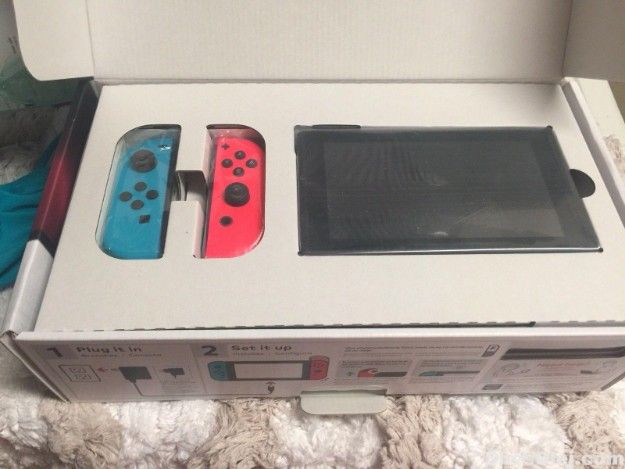Ps4 console  Nintendo switch console