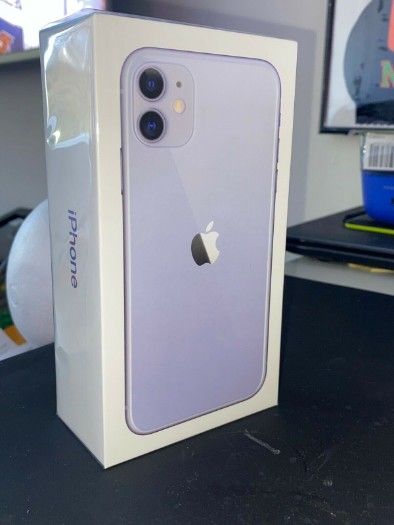 Apple iPhone 11 - 64GB - Purple (Unlocked) A2111 (CDMA + GSM)